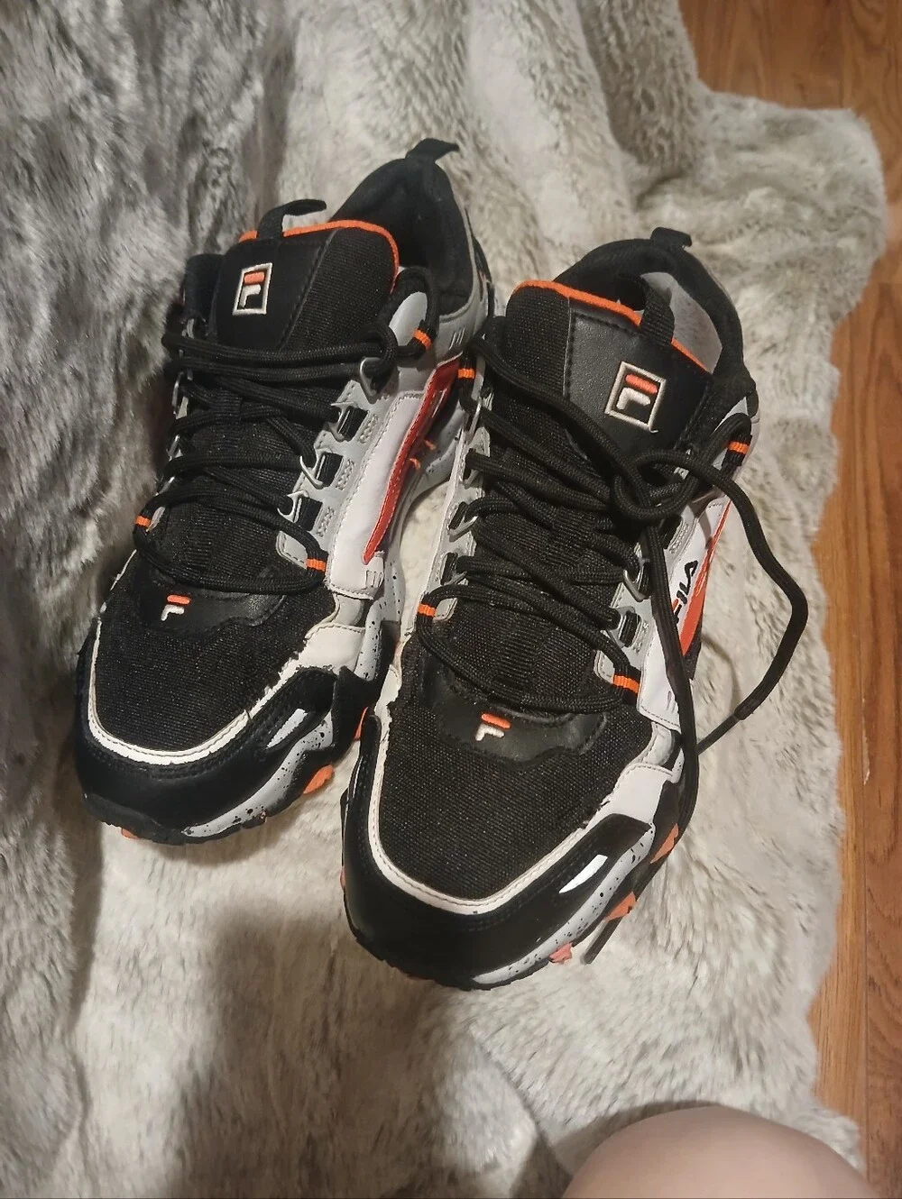 Fila trail sneakers